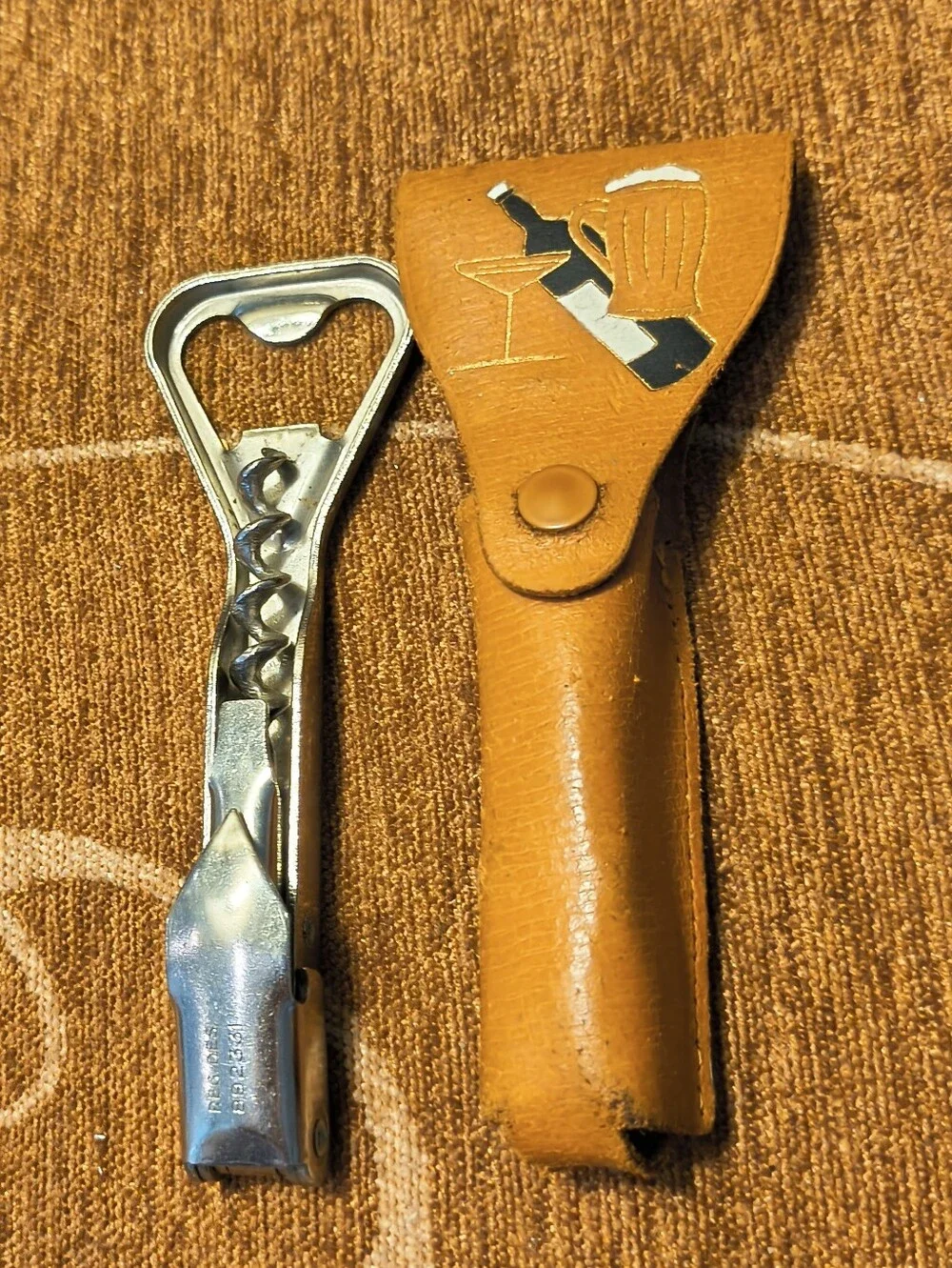 Vtg 3 in 1 Skyline Beverage Boy Barware Bottle Can Opener England & Leather Case